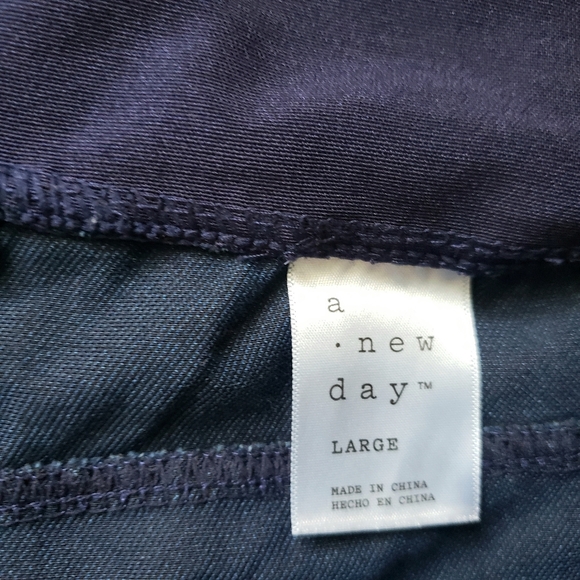 Soft Jean NWOT Large Pull Up - Picture 4 of 10